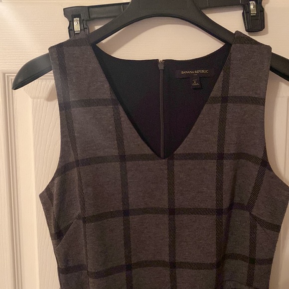 Banana Republic Dress - Picture 2 of 2